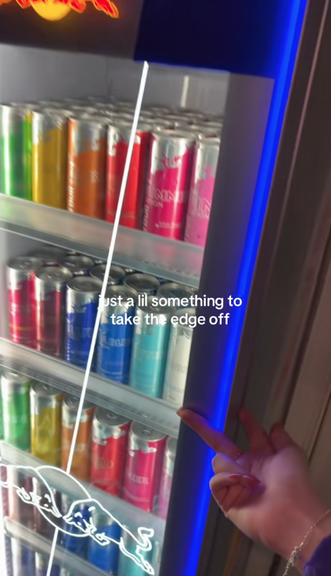 TikTok thumbnail of Popow creator sandragivesyouwings with 1.5M views